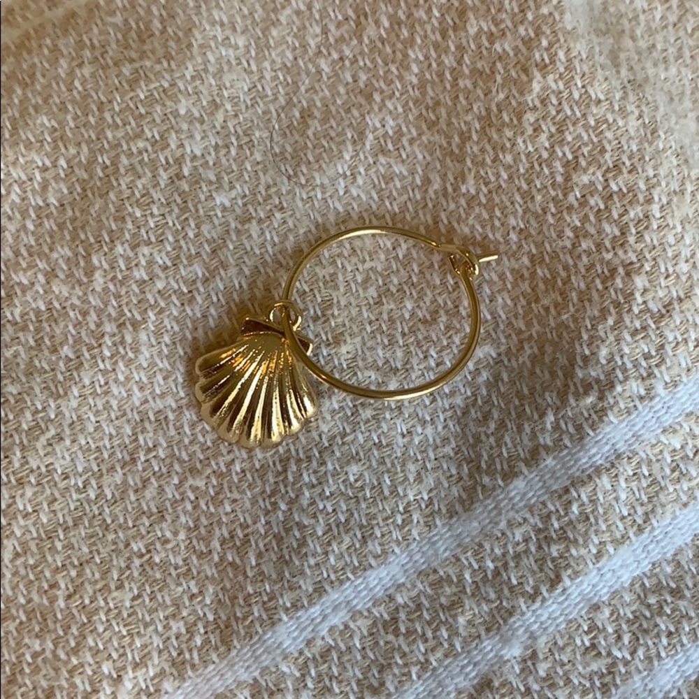 Single Shell Gold Colored Mini Dainty Hoop Earring
